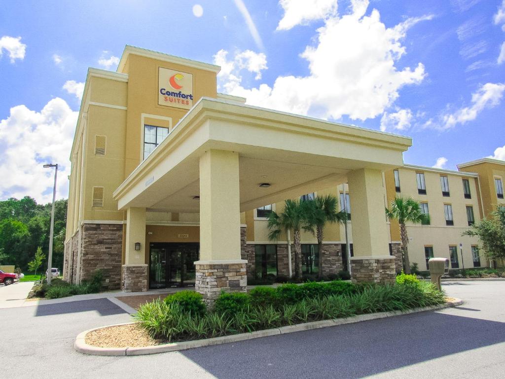 Comfort Suites Dunnellon near Rainbow Springs